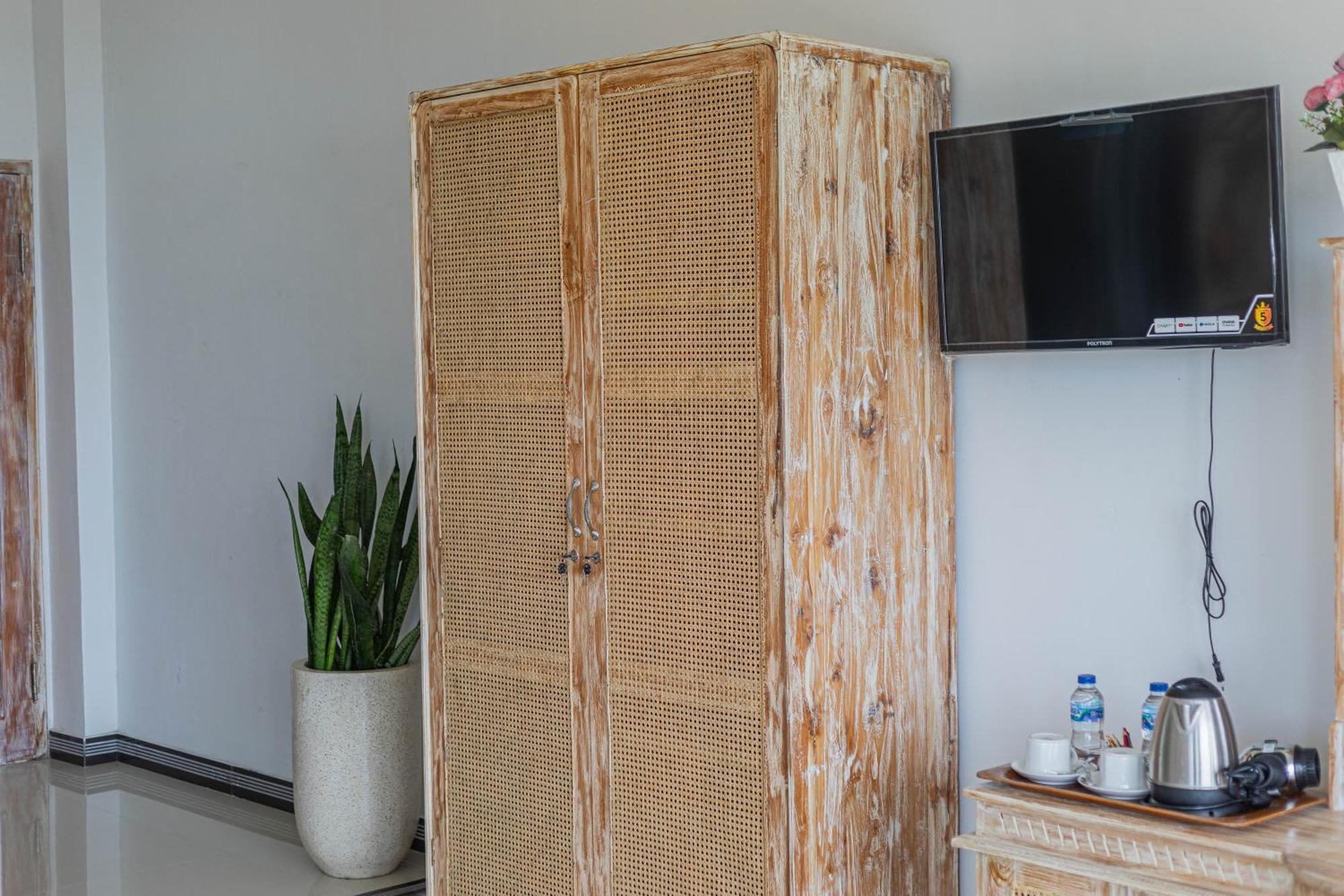 D'Arya Sea View Hotel Batununggul Екстериор снимка
