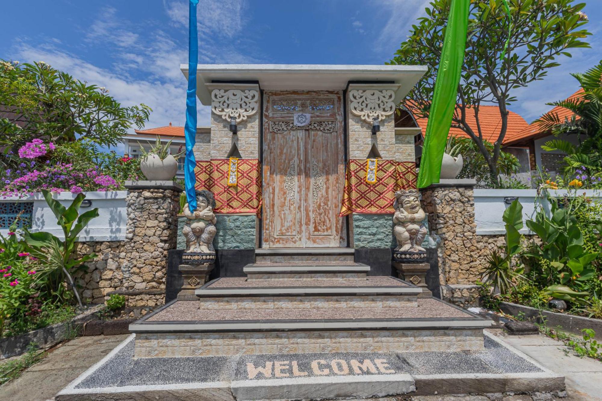 D'Arya Sea View Hotel Batununggul Екстериор снимка