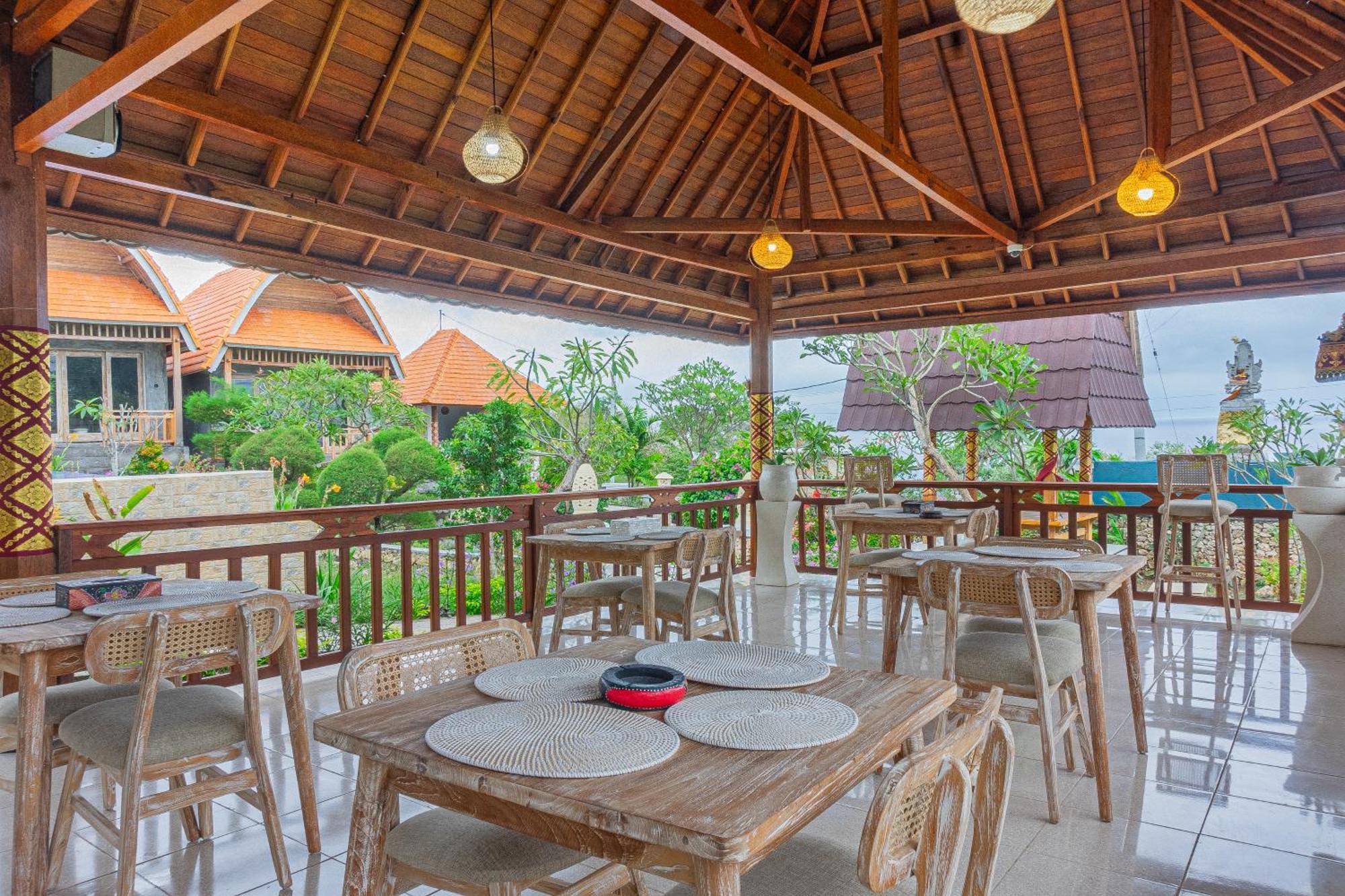 D'Arya Sea View Hotel Batununggul Екстериор снимка