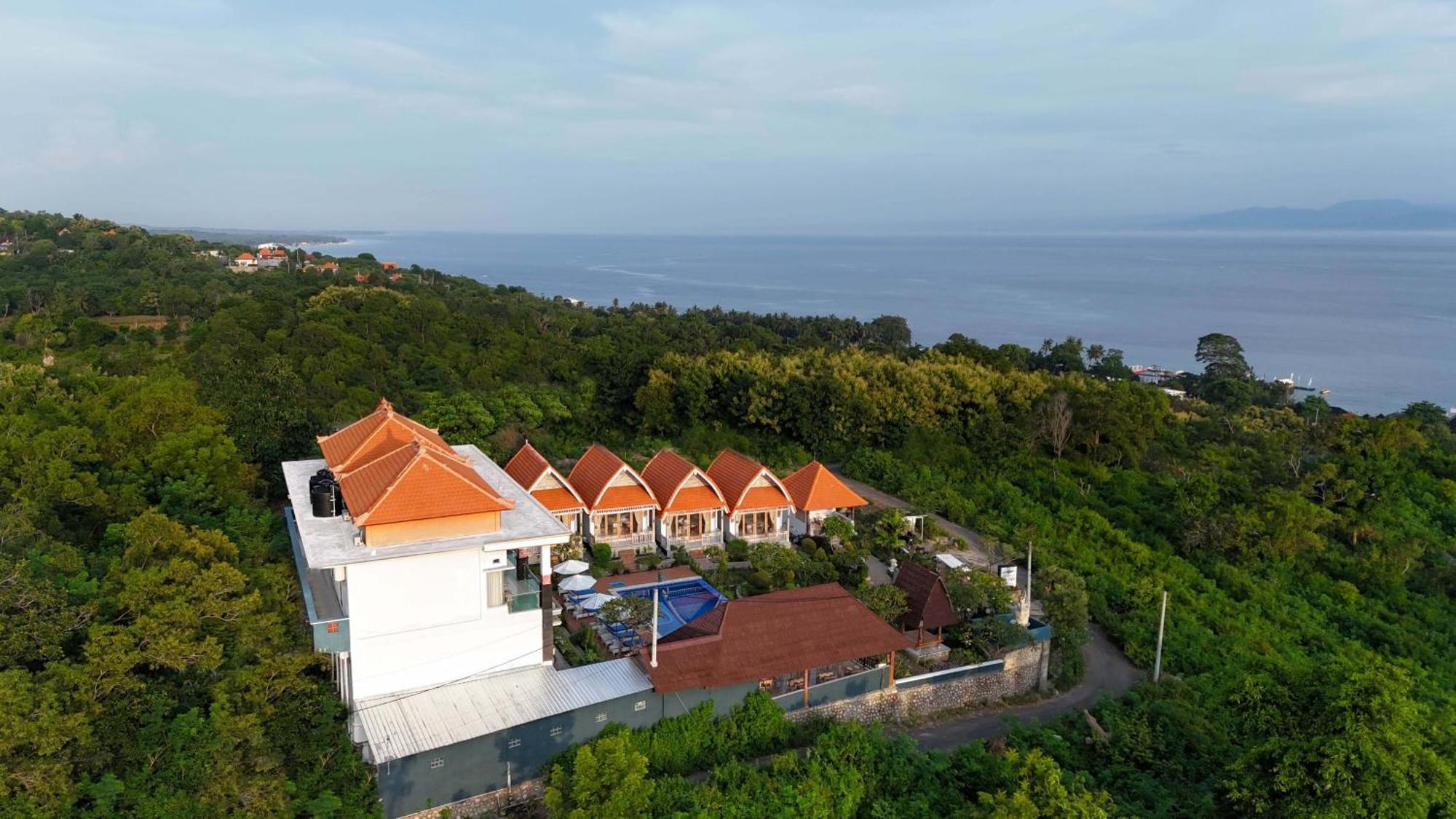 D'Arya Sea View Hotel Batununggul Екстериор снимка